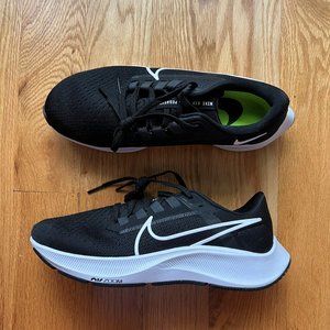 Nike AirZoom Pegasus 38 (W 8.5, brand new)